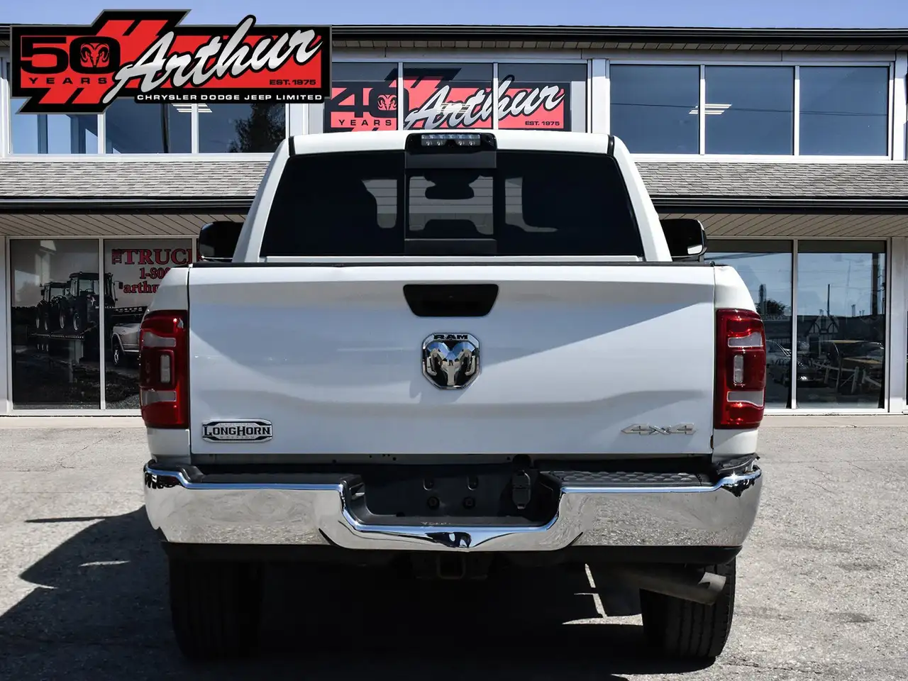 RAM 2500 снимка RAM 2500