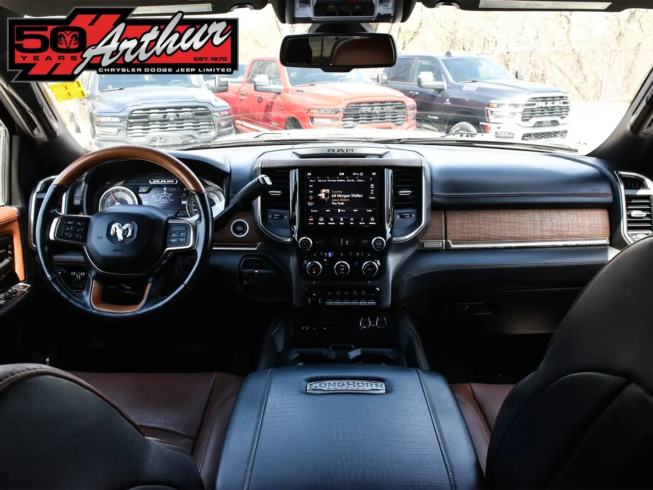 RAM 2500 снимка RAM 2500