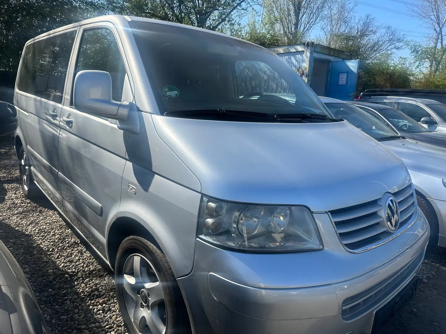 Volkswagen T5 Multivan Highline 2,5TDI 174 PS STANDHEIZUNG NAVI KLIMA ALU Argent - 1