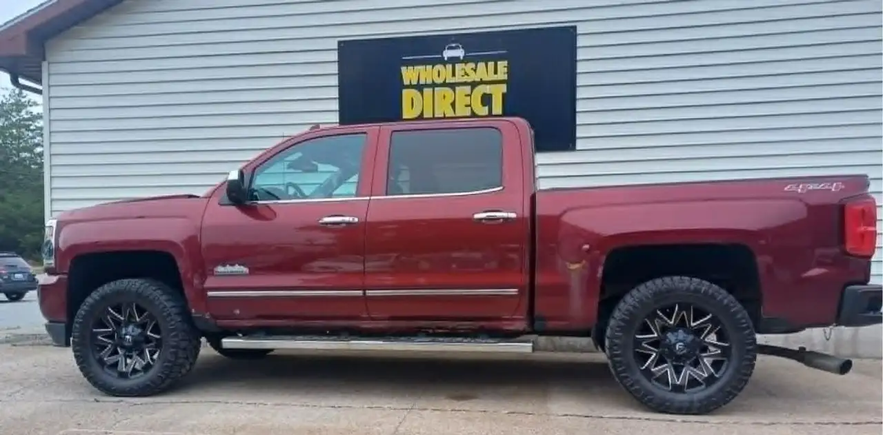 Chevrolet Silverado снимка Chevrolet Silverado