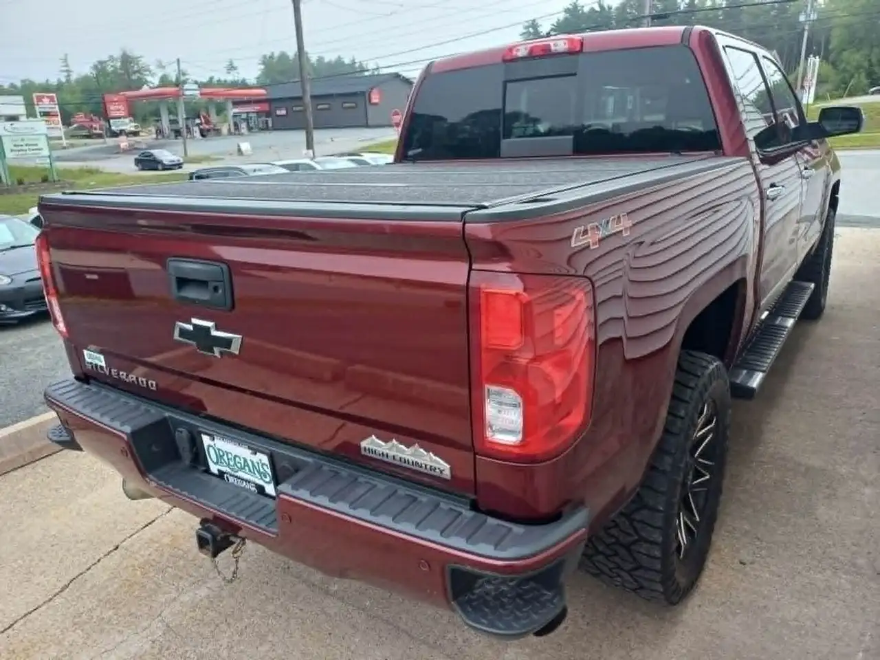 Chevrolet Silverado снимка Chevrolet Silverado