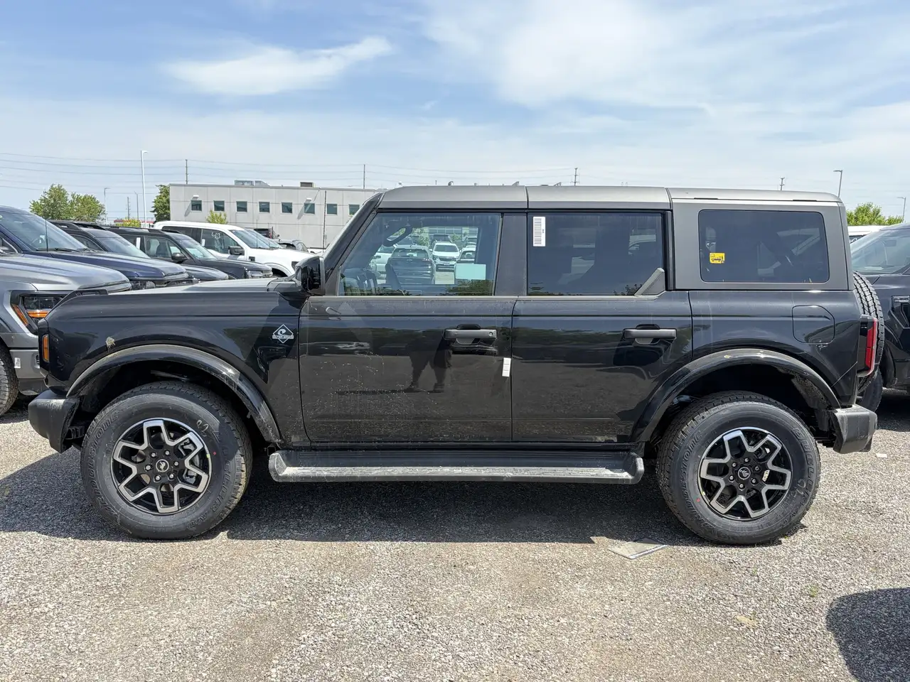 Ford Bronco снимка Ford Bronco