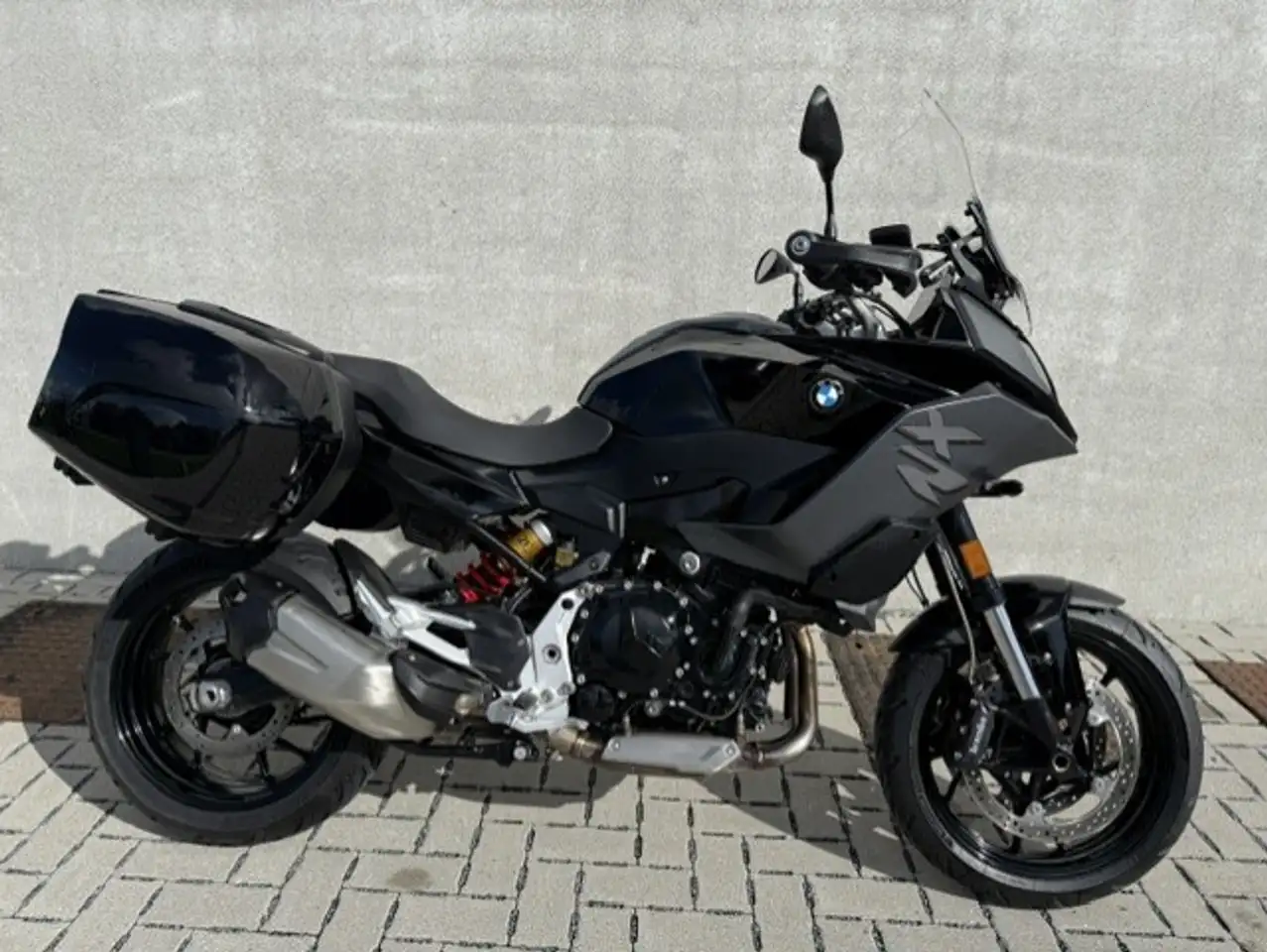 BMW F 900 XR