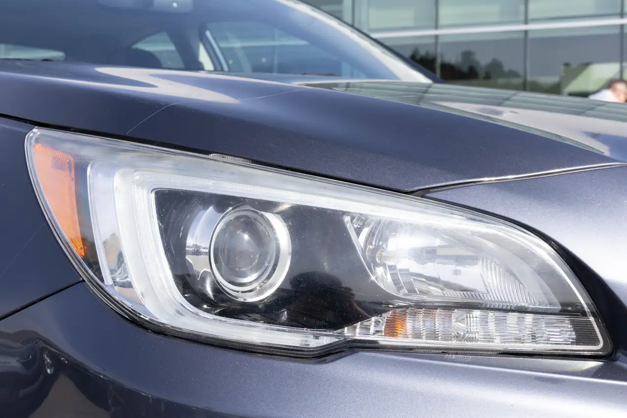 Subaru Legacy снимка Subaru Legacy