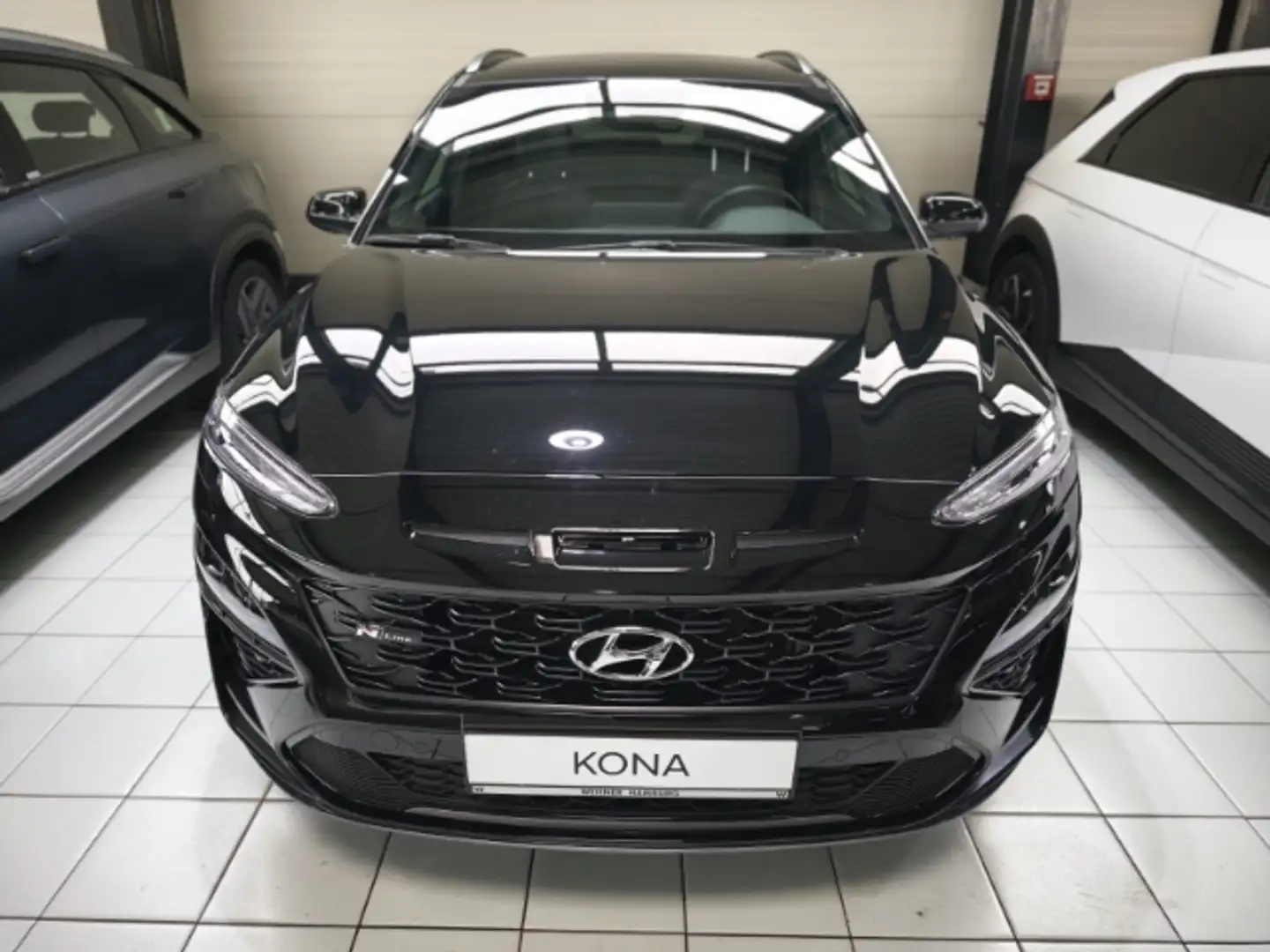 Hyundai KONA Hyundai Kona 1.6 T-GDI N Line 2WD El. Panodach Nav Schwarz - 2