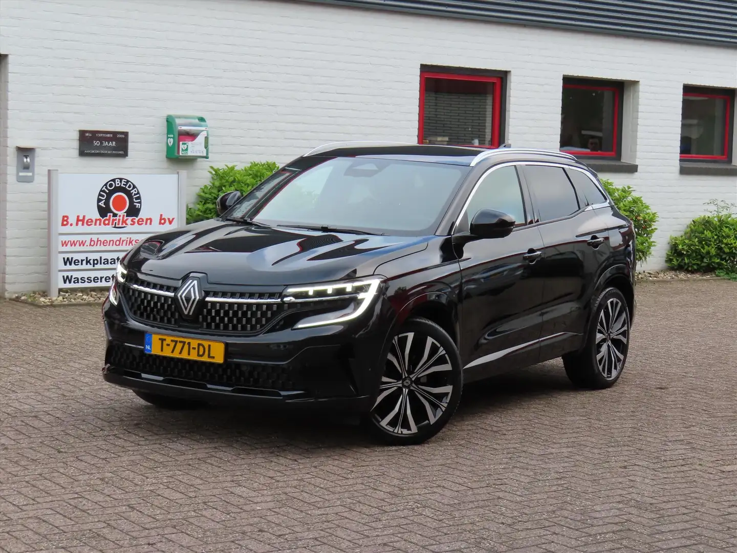 Renault Austral 1.2 E-Tech Full Hybrid 200pk Iconic/ Panoramadak/ Noir - 1
