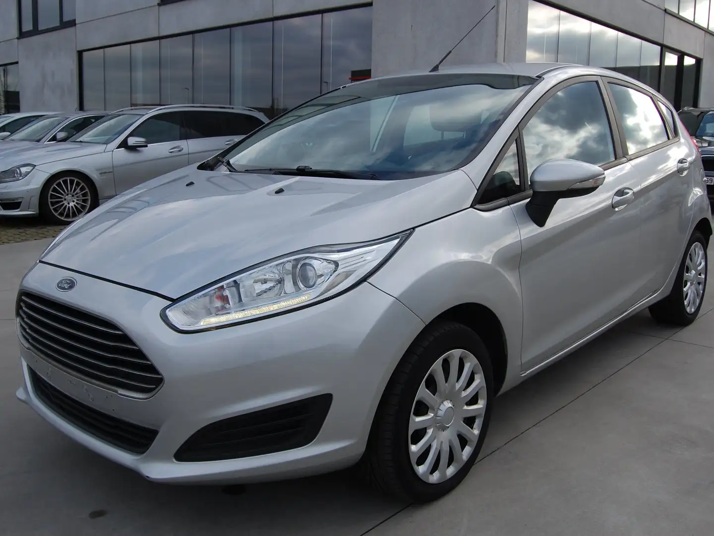 Ford Fiesta benzine/LED/PDC/Bluetooth/Airco/EURO 6/Garantie Argent - 1