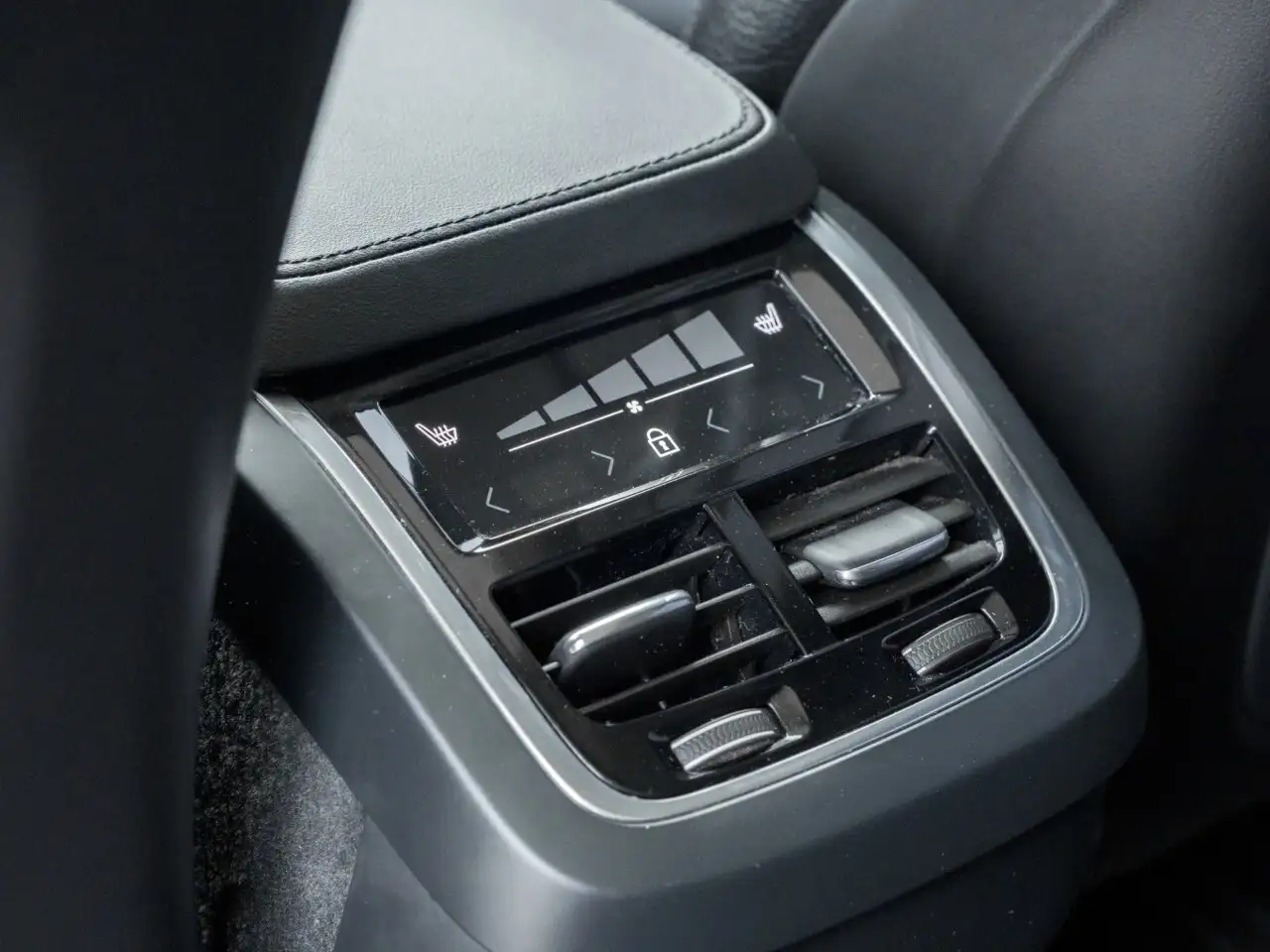 Volvo XC90 снимка Volvo XC90