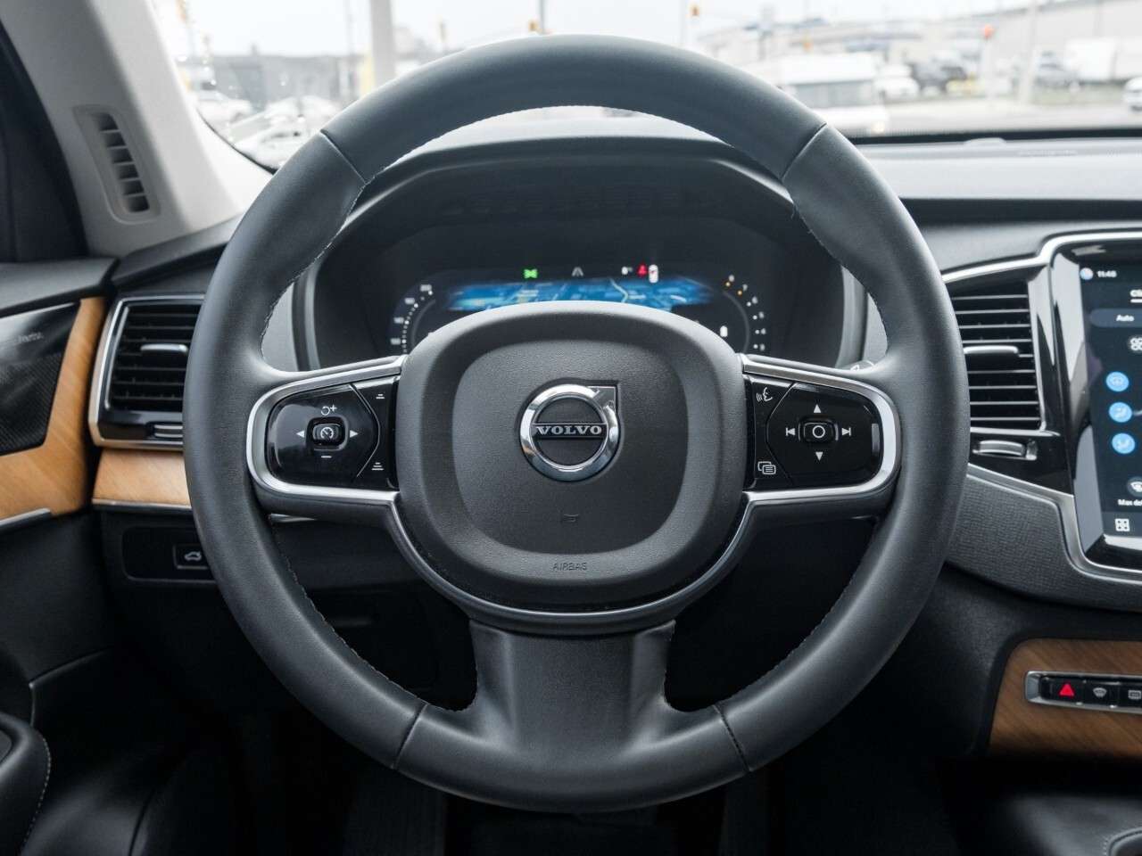 2023 Volvo XC90 B6 AWD Plus Dark Theme 7-Seater thumb 12