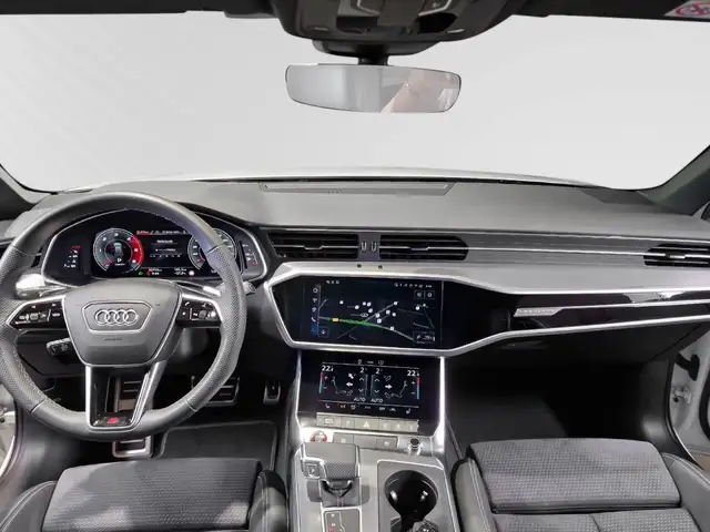Audi S6 Avant view 7