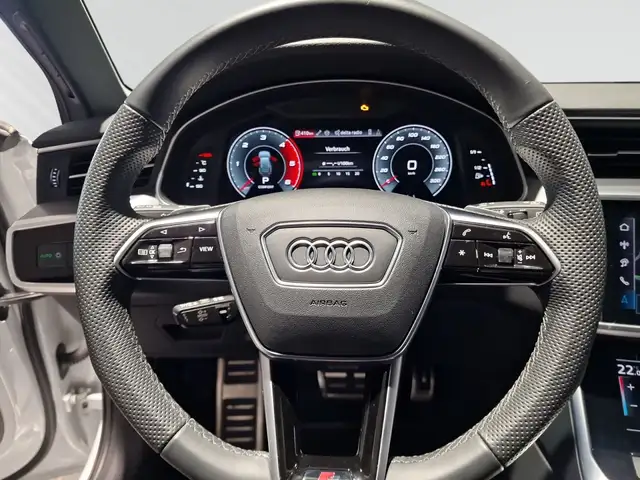 Audi S6 Avant view 13