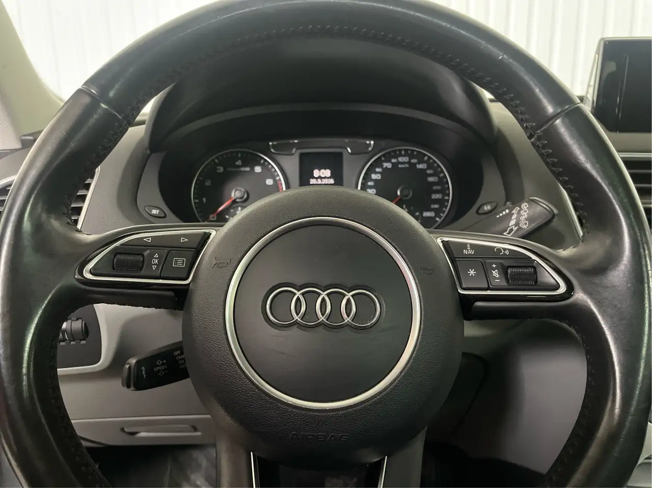 Audi Q3 снимка Audi Q3