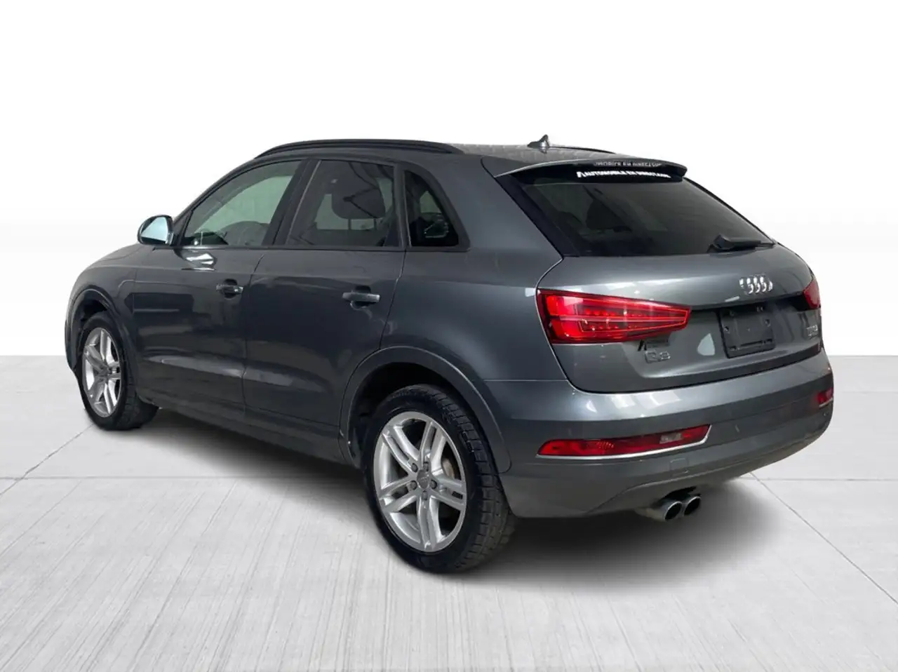 Audi Q3 снимка Audi Q3