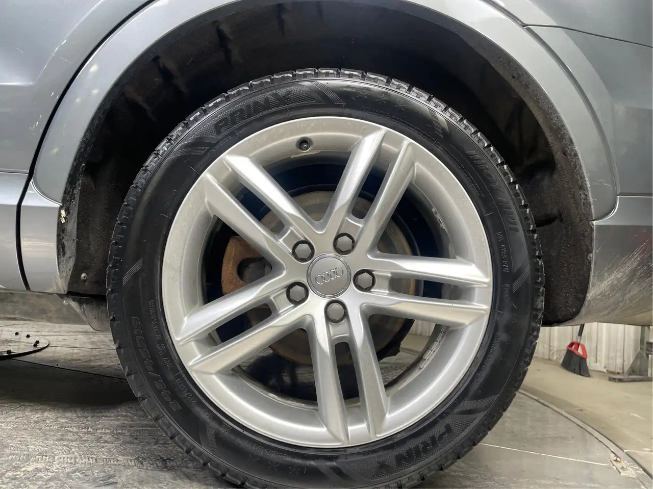 Audi Q3 снимка Audi Q3