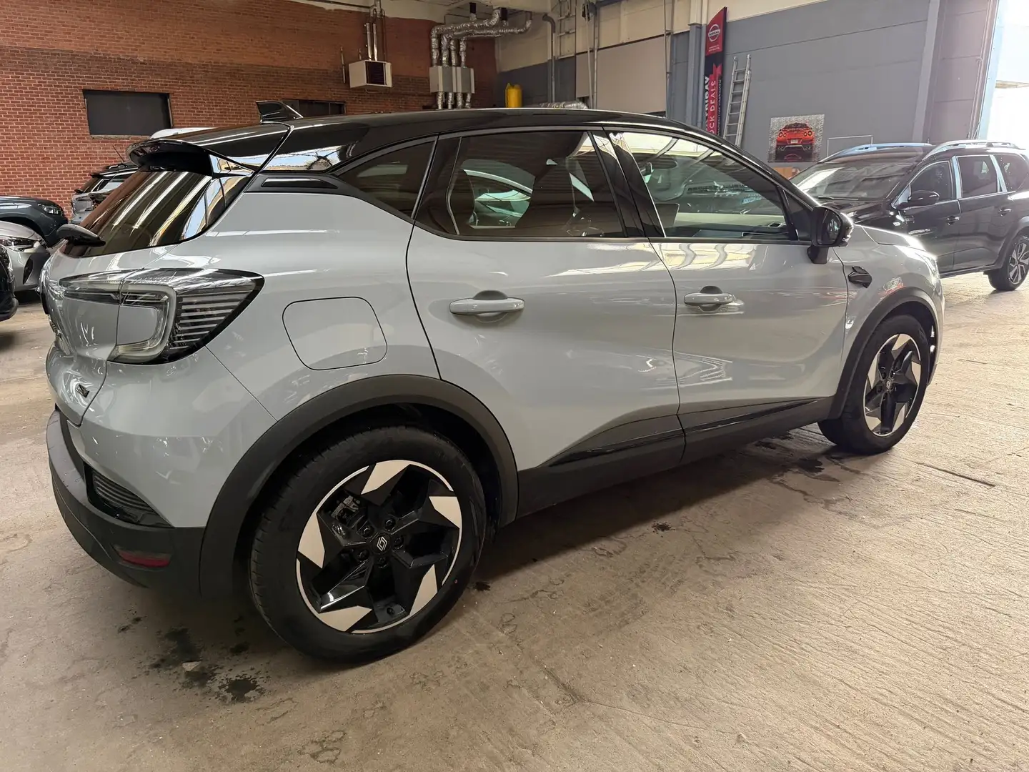 Renault Captur II 1.6 hybrid 160 techno Camera | Groot Scherm | 1 Grijs - 2