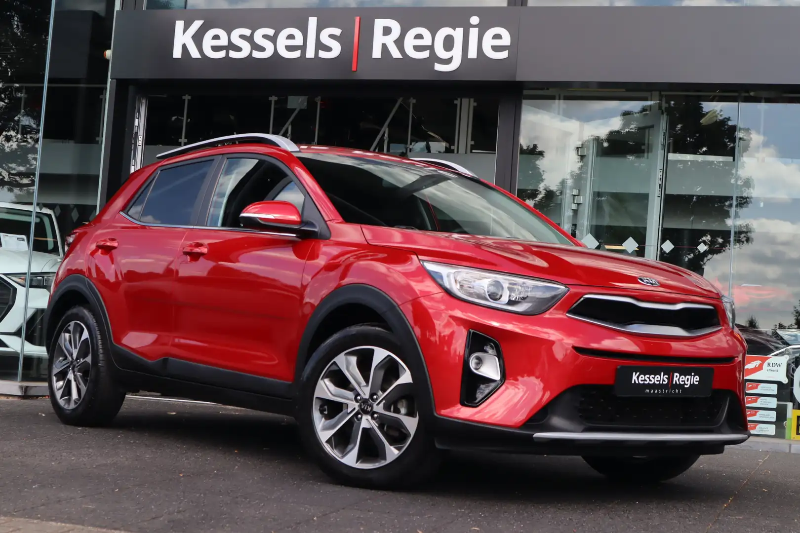 Kia Stonic 1.0 T-GDi DynamicLine Navi Camera Rood - 1