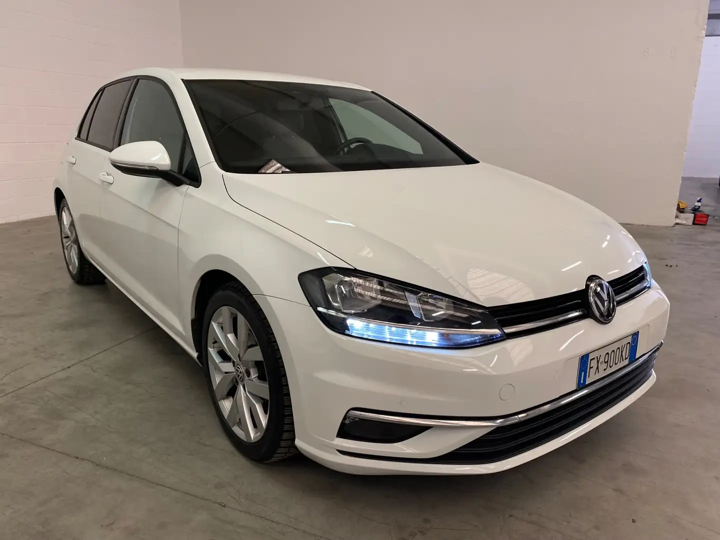 Volkswagen Golf 1.6 TDI 115 CV DSG 5p. Executive BlueMotion Techno Bianco - 1