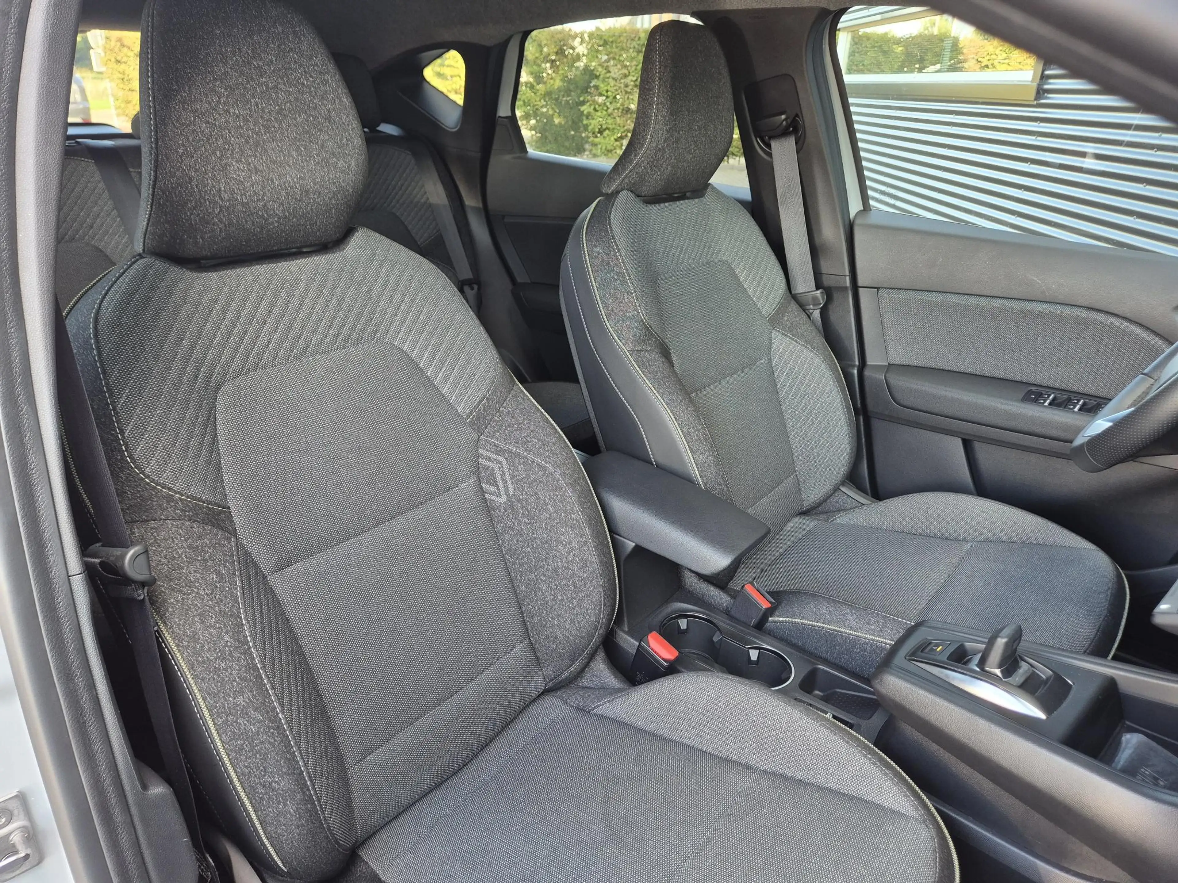 Renault Captur 1.8 E-Tech full hybrid 160 techno Nw. Model!!, Ada — photo 31