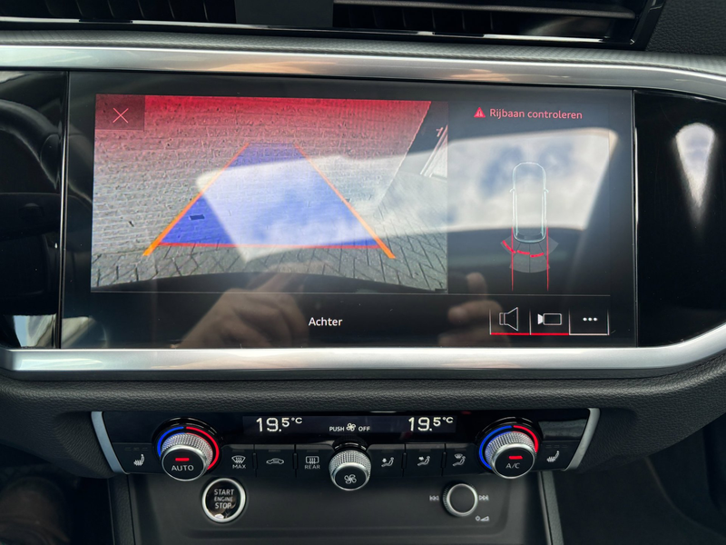 Audi Q3 45 TFSI e S edition PANO / S-LINE / LEDER ALCANTAR — photo 6