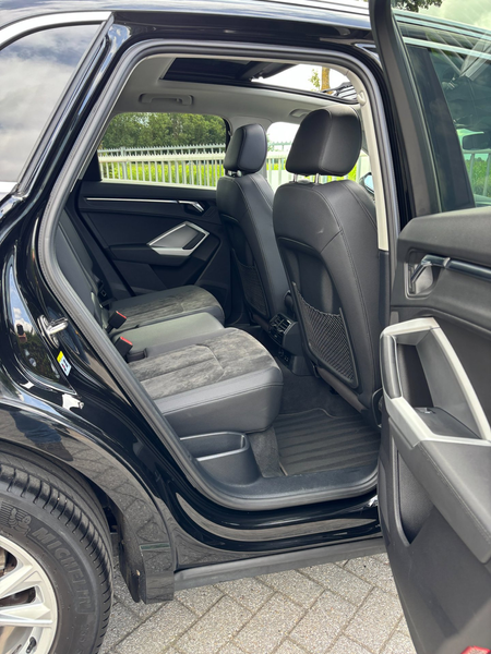 Audi Q3 45 TFSI e S edition PANO / S-LINE / LEDER ALCANTAR — photo 9