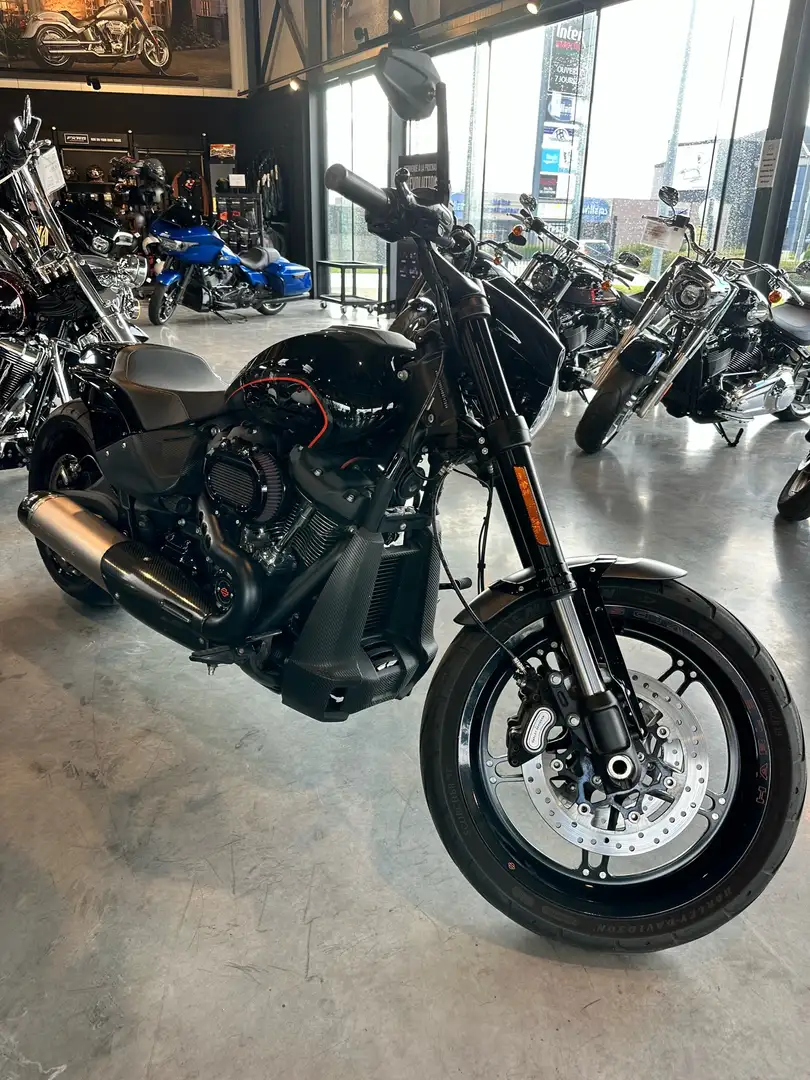 Harley-Davidson FXDR 114 Siyah - 1