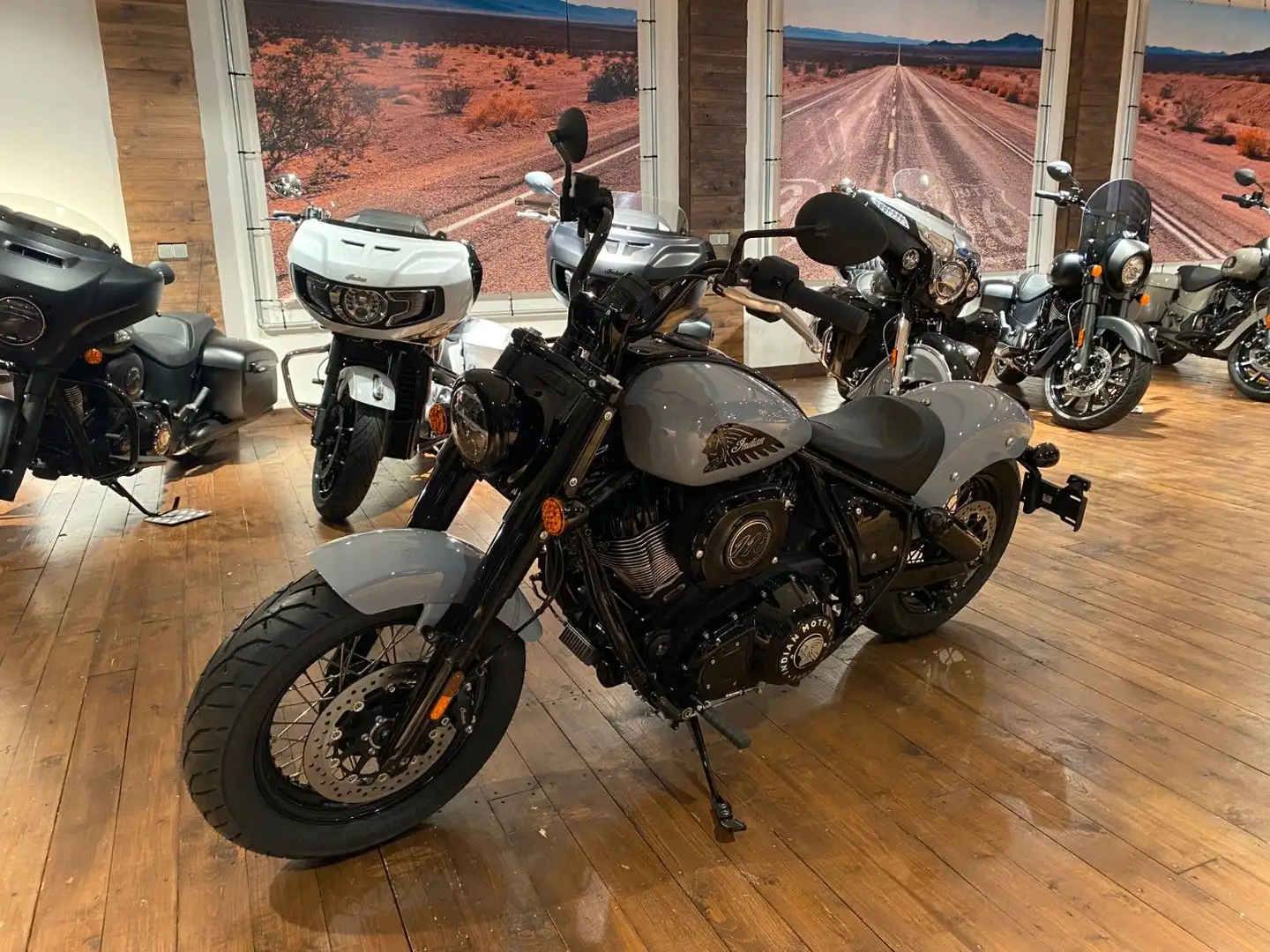 Indian Chief Bobber DH 100 Jahre (EUR 1.000/2,99%) Gri - 2