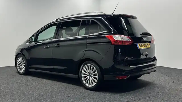 Ford Grand C-Max view 4