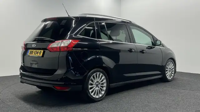 Ford Grand C-Max view 5