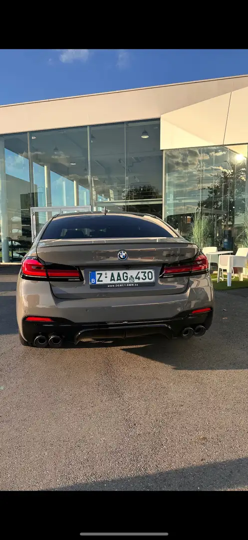 BMW 545 545e xDrive M Sport Edition met uitlaat systeem - 1