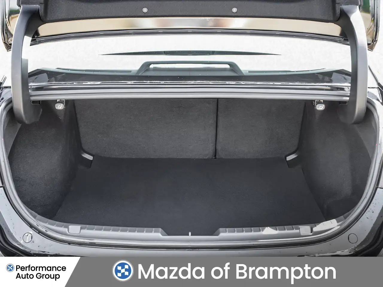 Mazda 3 снимка Mazda 3