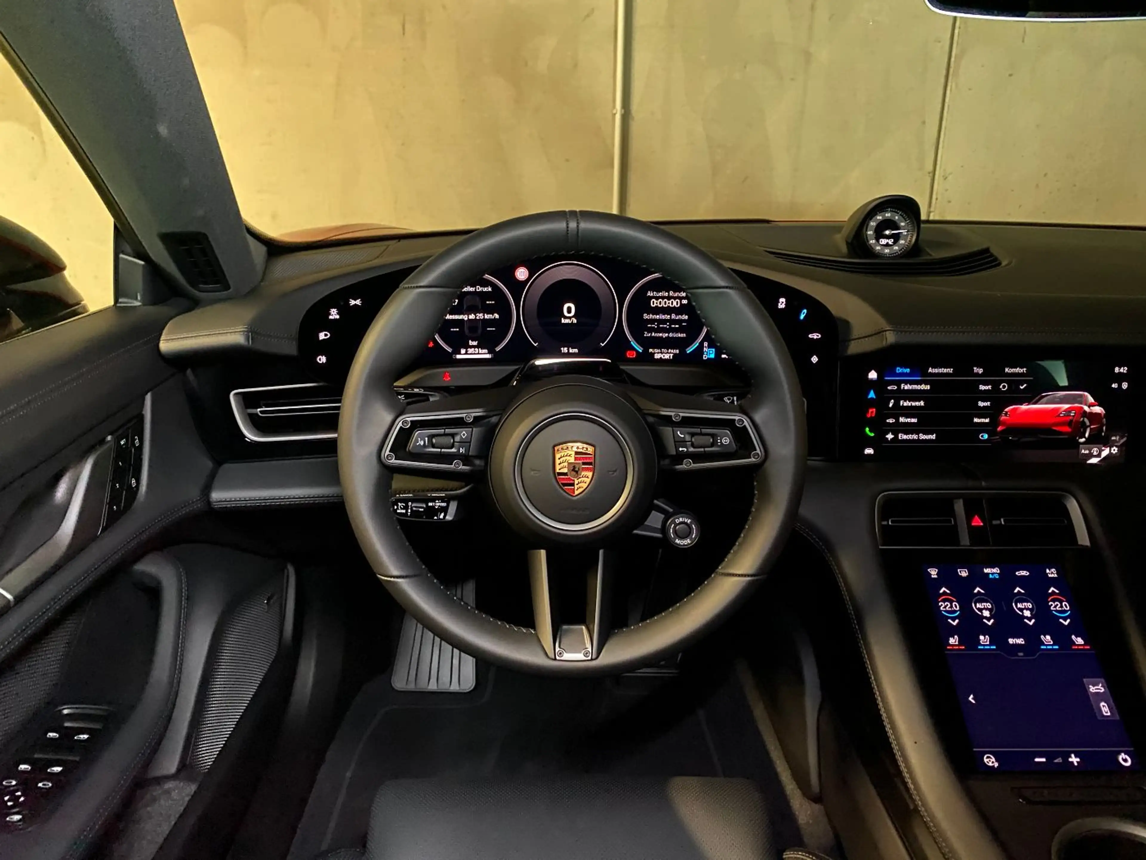 Porsche Taycan 4S Black Edition | InnoDrive | HA-Lenkung — photo 14