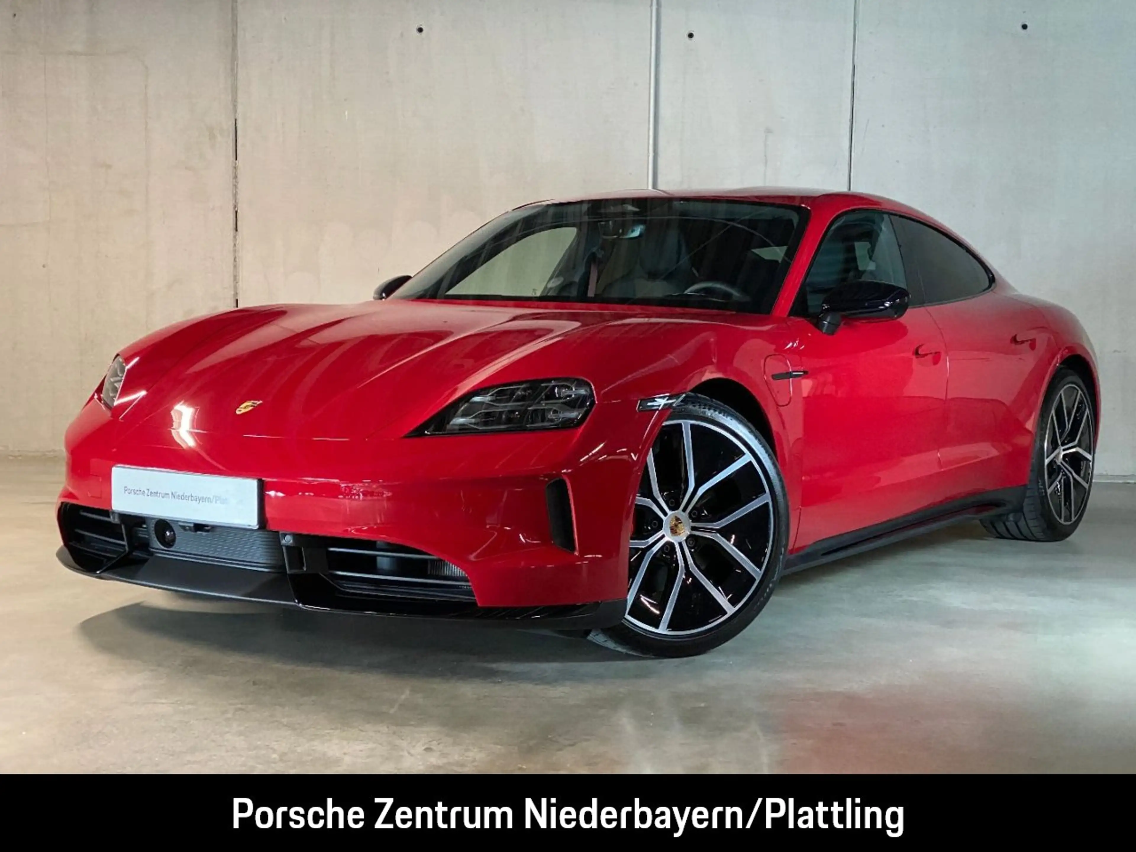 Porsche Taycan 4S Black Edition | InnoDrive | HA-Lenkung