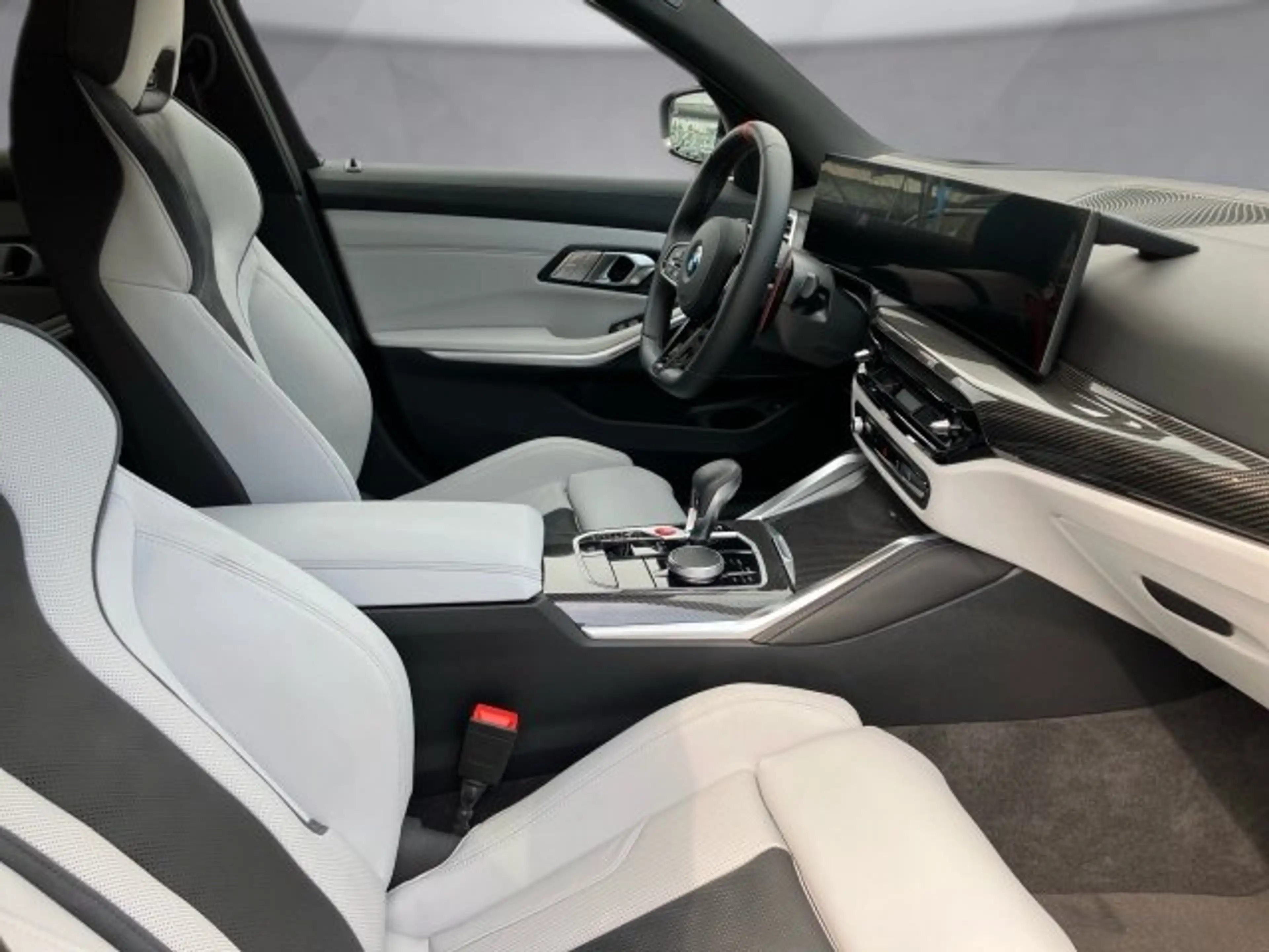 BMW M3 Comp M xDrive Touring G81 — photo 11