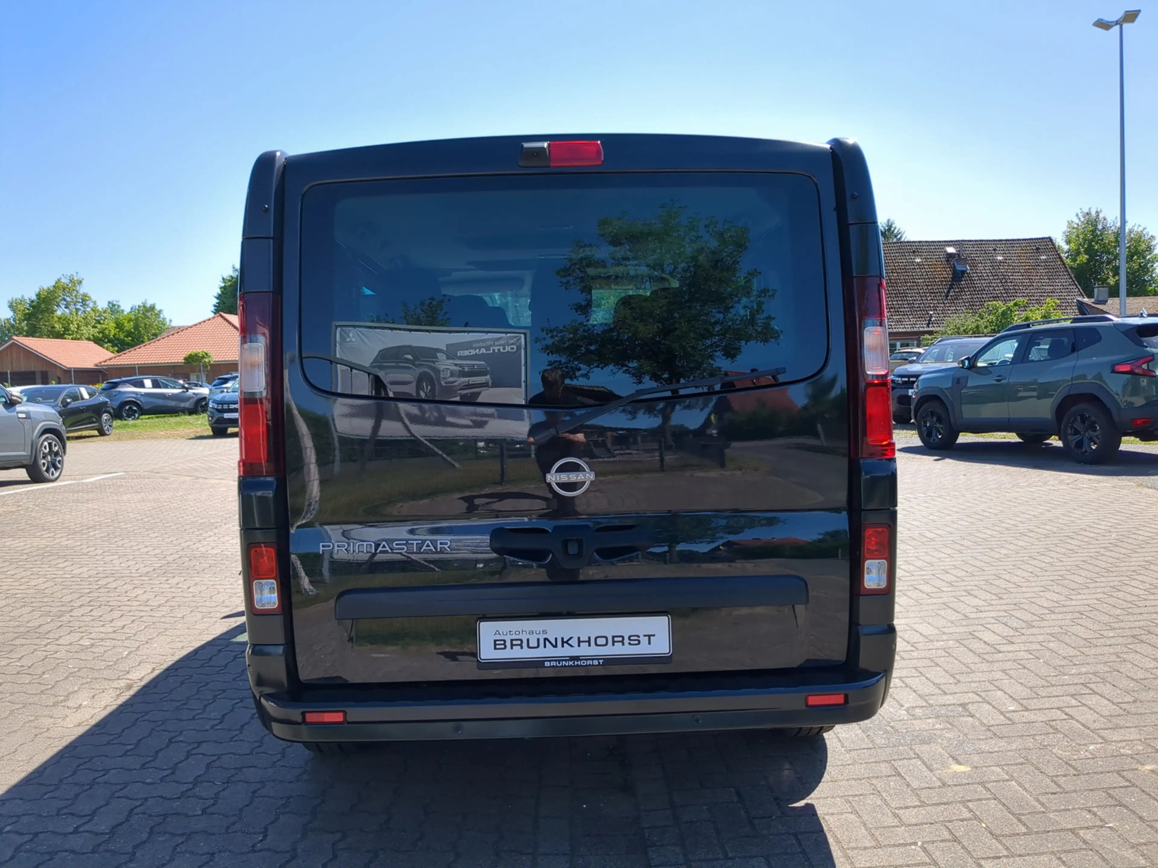 Nissan Primastar dCi 150 Tekna L1H1 — photo 2