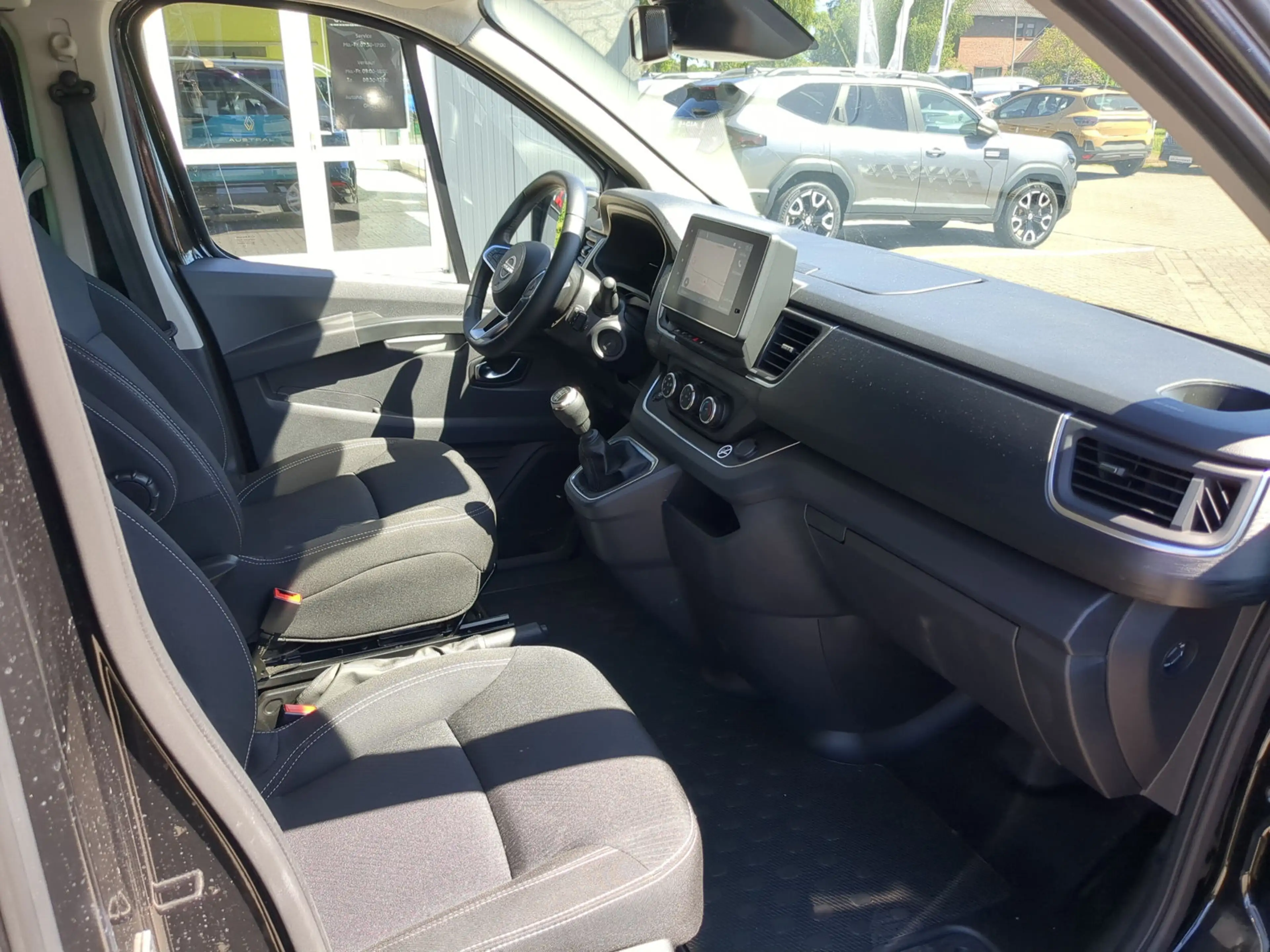 Nissan Primastar dCi 150 Tekna L1H1 — photo 9