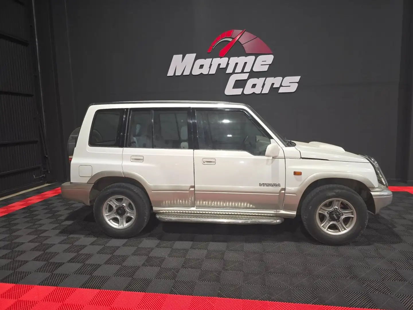 Suzuki Vitara 1.9TD LUJO AC Blanco - 2