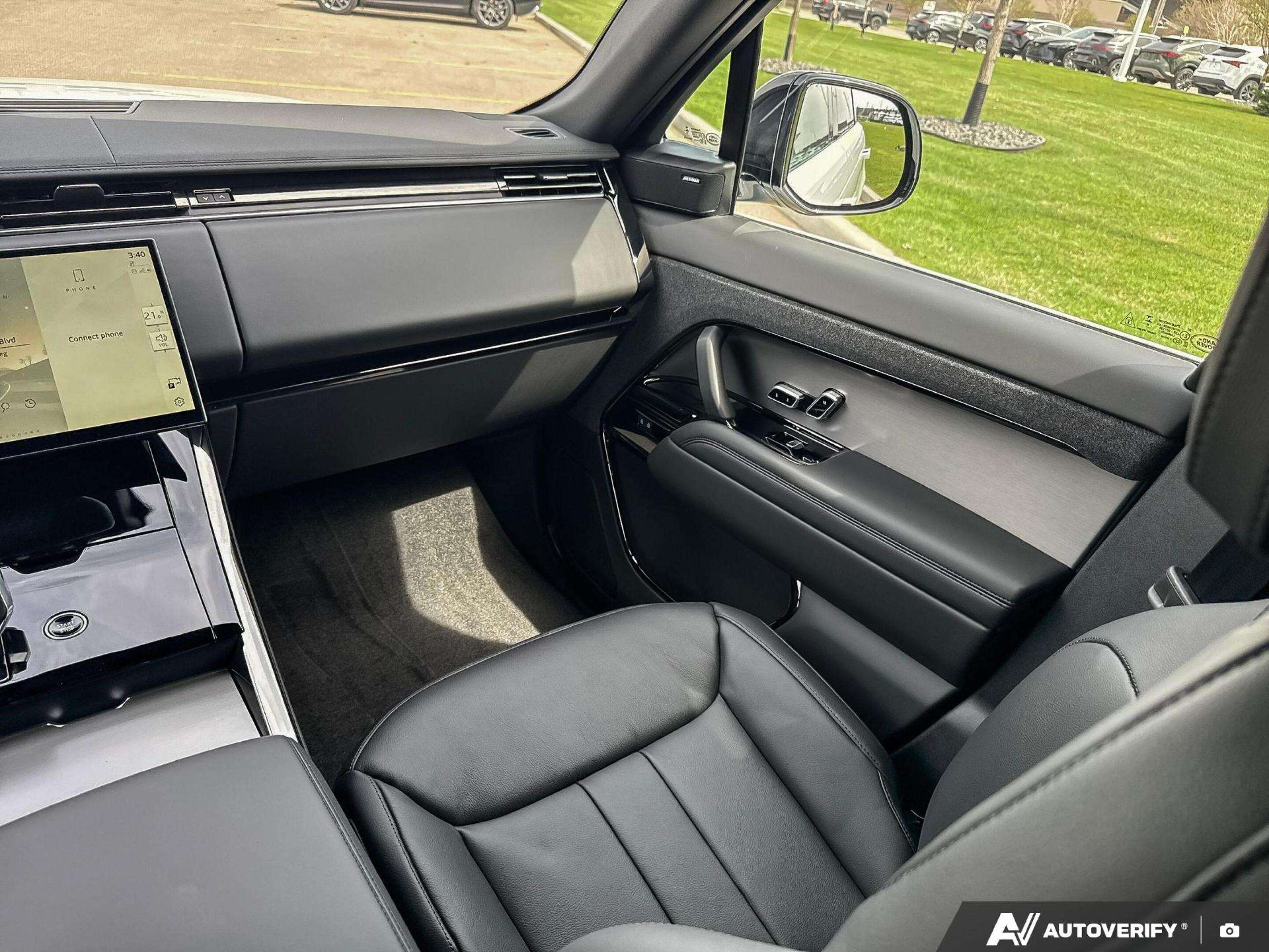 2026 Land Rover Range Rover Sport P360 S thumb 24