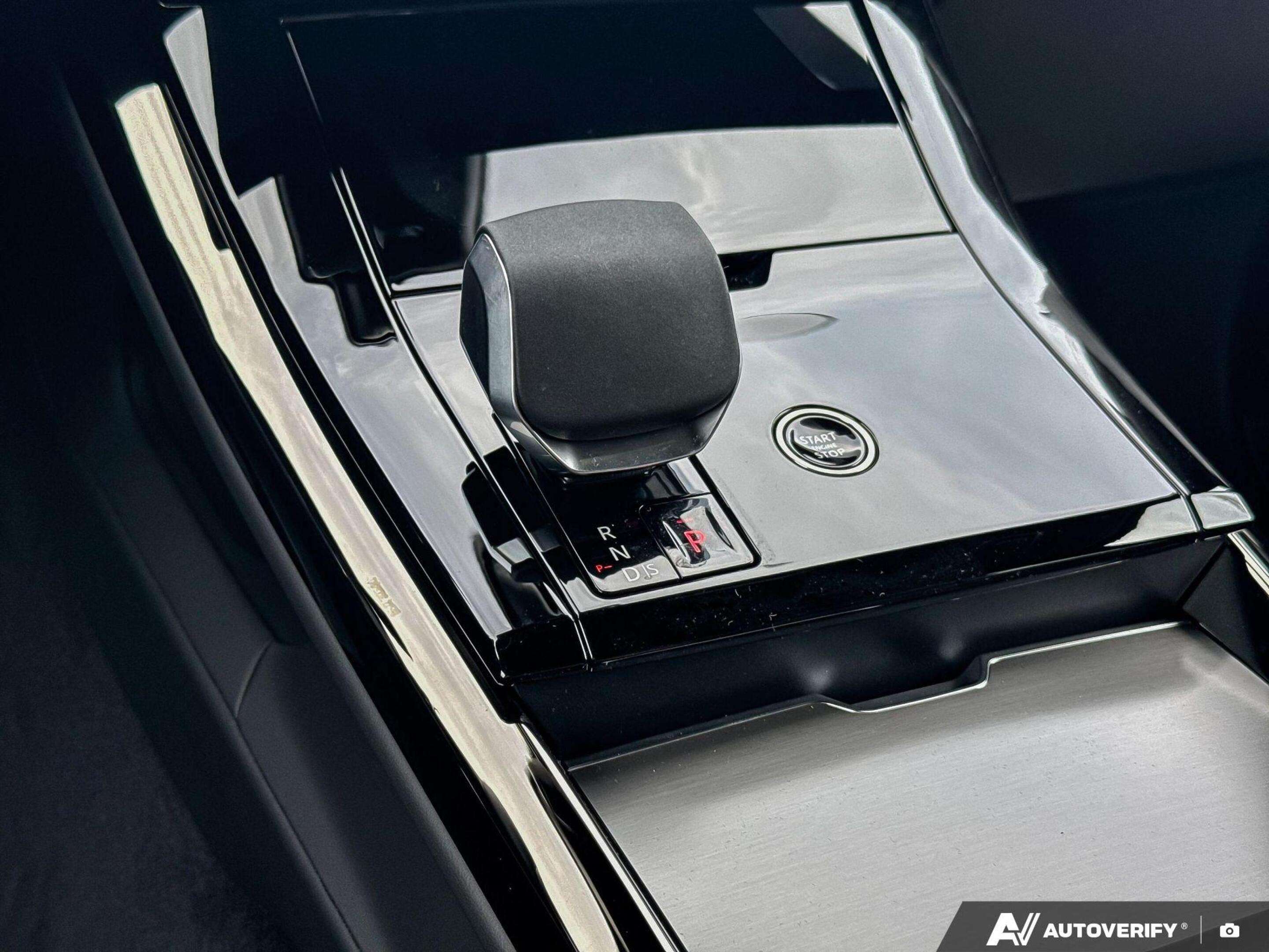2026 Land Rover Range Rover Sport P360 S thumb 17