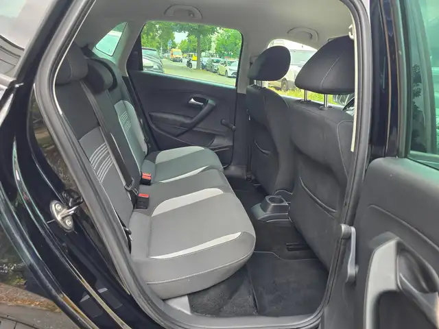 Volkswagen Polo view 10