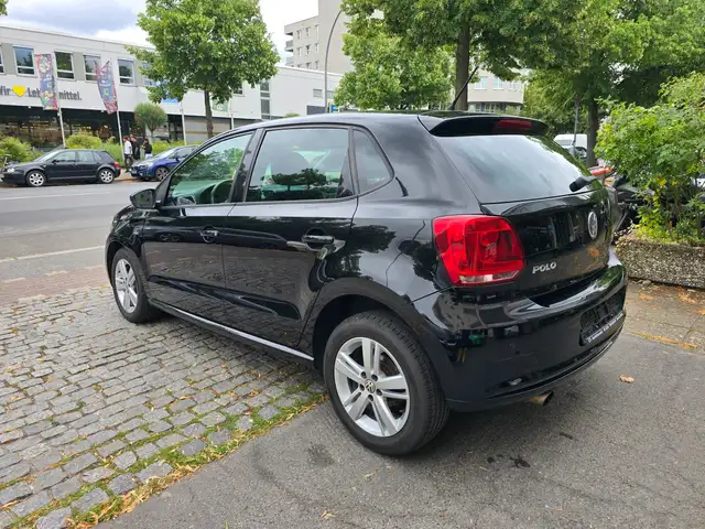 Volkswagen Polo view 3