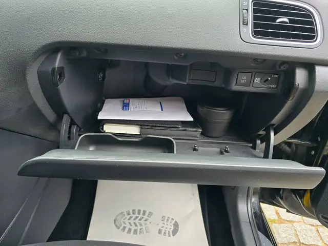 Volkswagen Polo view 13