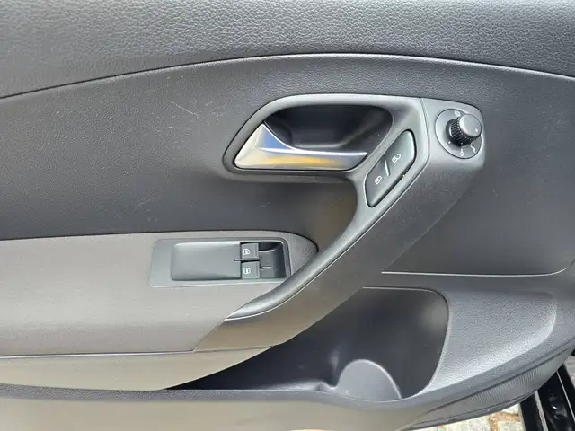 Volkswagen Polo view 15