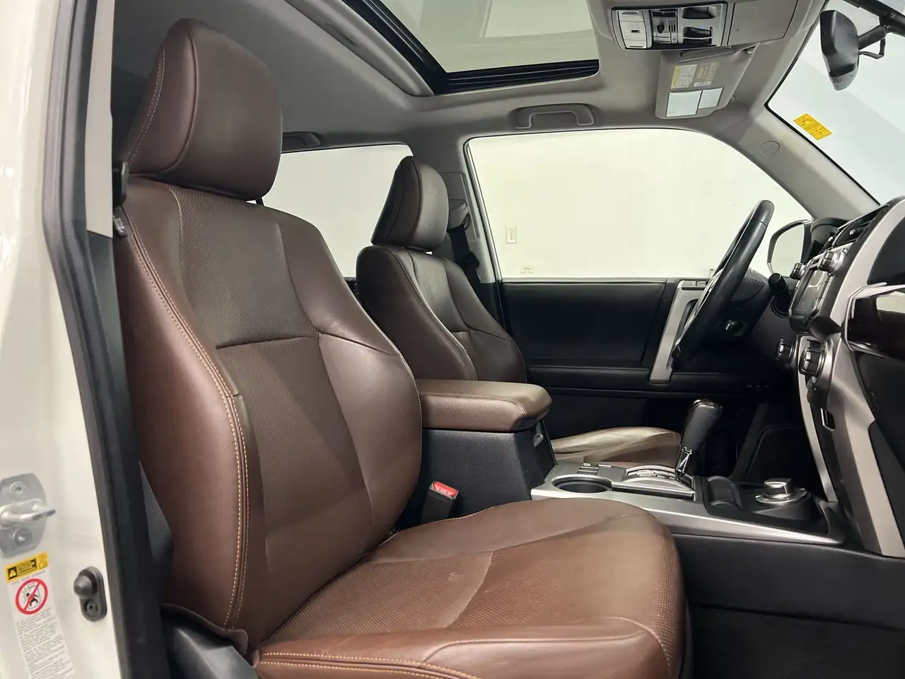Toyota 4-Runner снимка Toyota 4-Runner