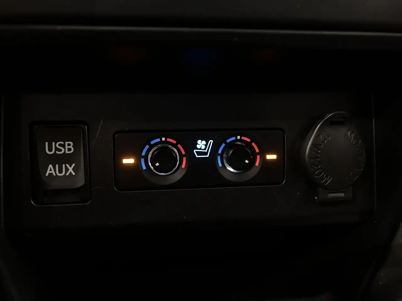 Toyota 4-Runner снимка Toyota 4-Runner