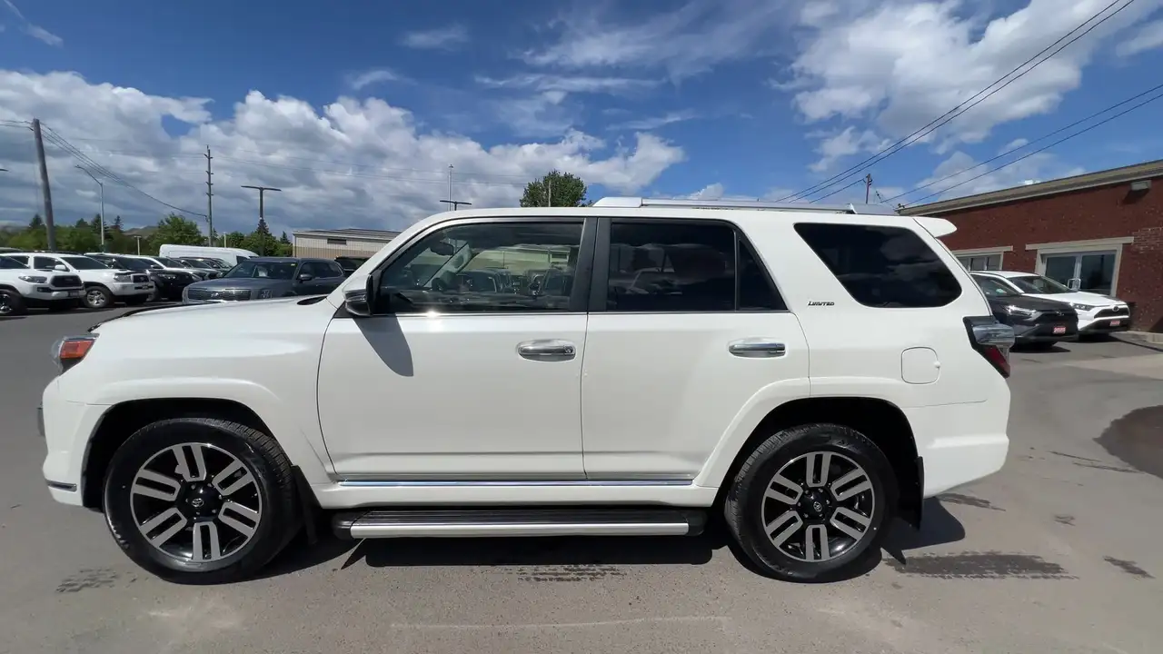 Toyota 4-Runner снимка Toyota 4-Runner