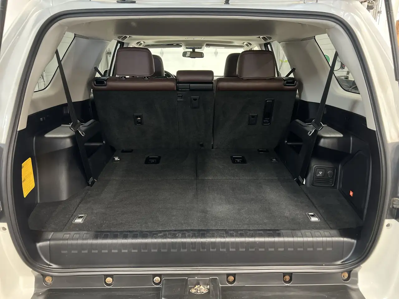 Toyota 4-Runner снимка Toyota 4-Runner