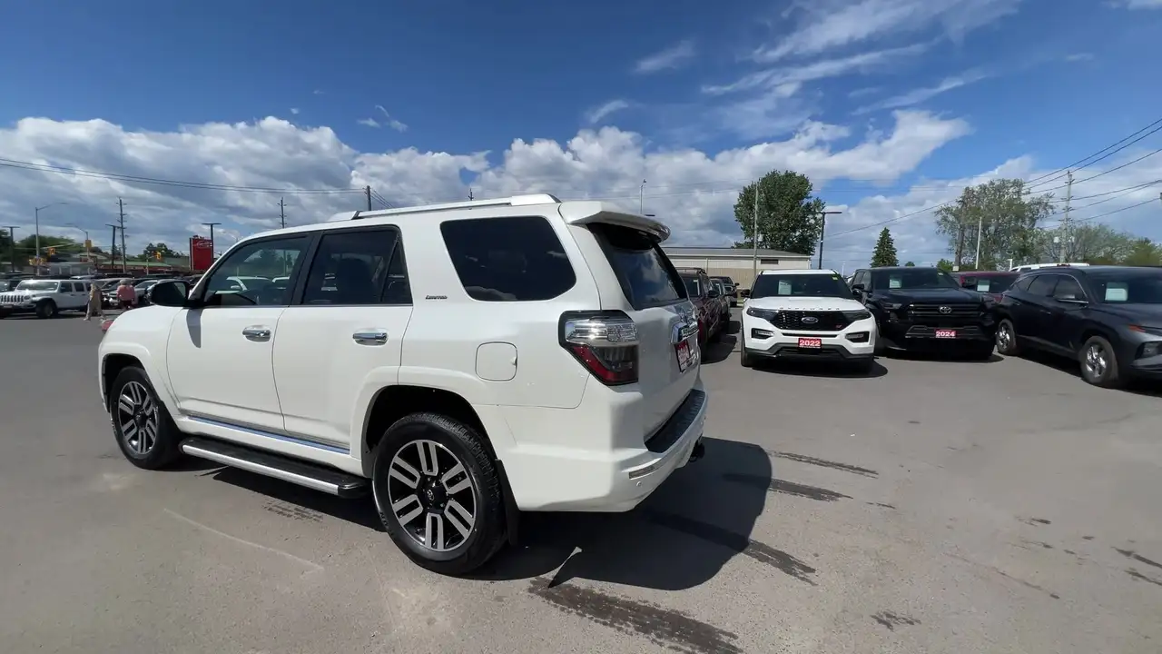 Toyota 4-Runner снимка Toyota 4-Runner
