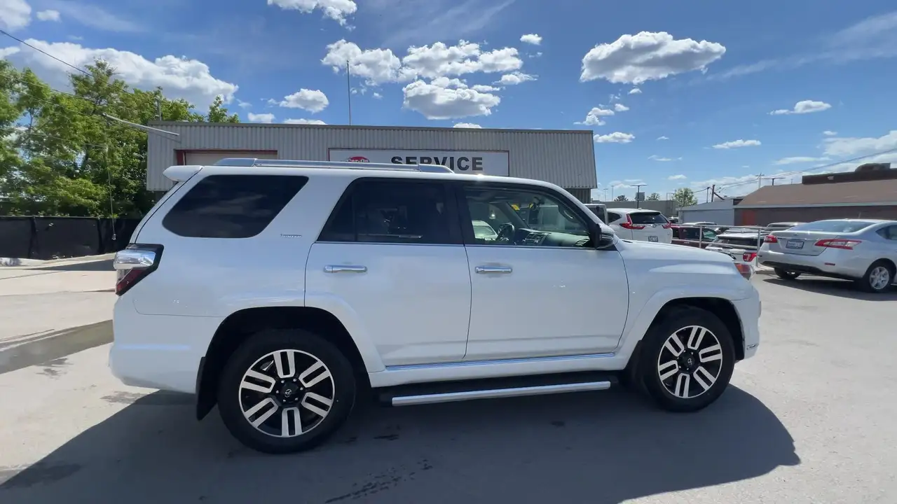 Toyota 4-Runner снимка Toyota 4-Runner