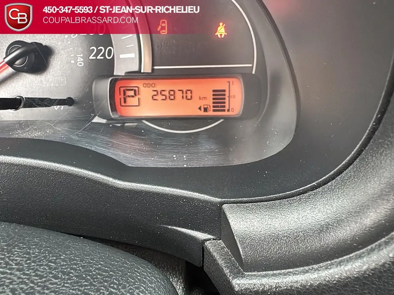 Nissan Micra снимка Nissan Micra