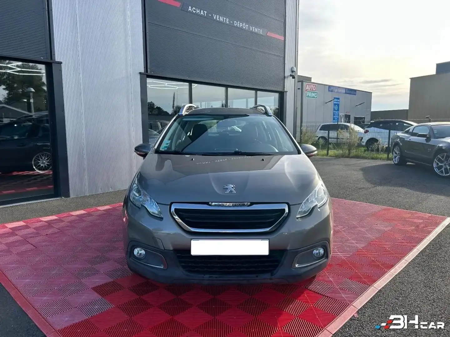 Peugeot 2008 GENERATION-I 1.2 VTI 80 ALLURE - 2